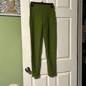 Tiktok leggings 😂 size L/XL worn once.
